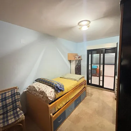Апартаменти Piso Cercano Al Puerto