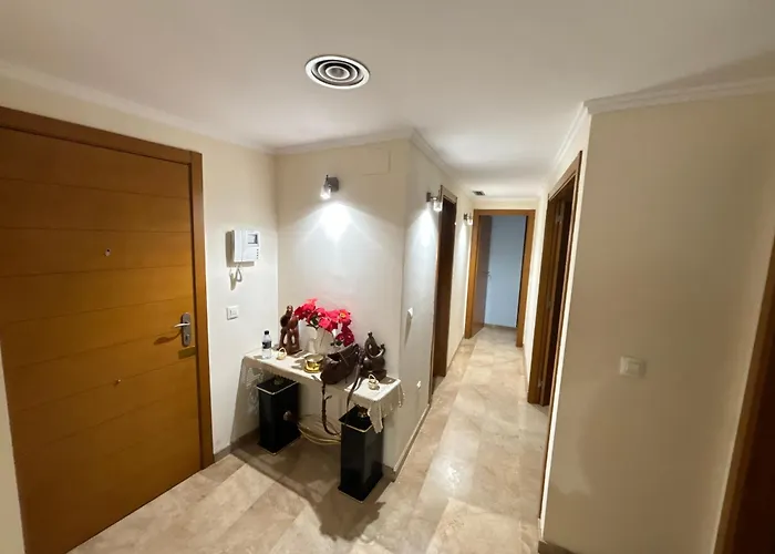 Piso Cercano Al Puerto Апартаменти *